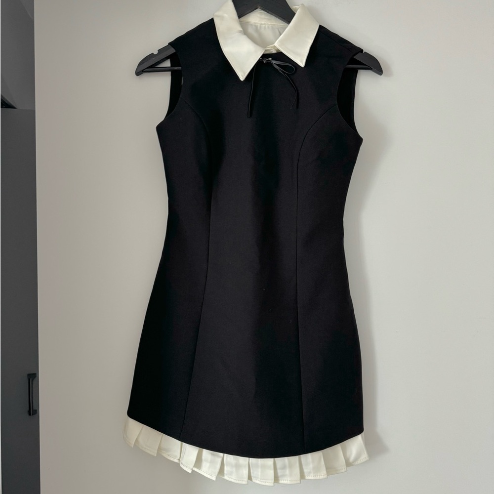 Bow Sleeveless Pleated Hem Black Shift Dress NWT